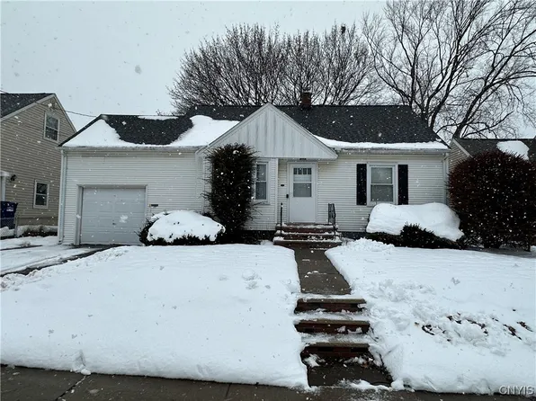 253 Briggs St, Syracuse, NY 13208