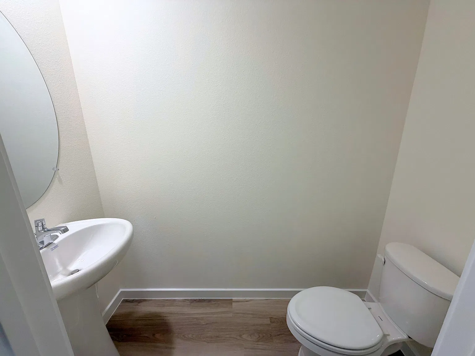 3 bed, 2.5 bath, 1458 sqft, $1,800 — Photo 4