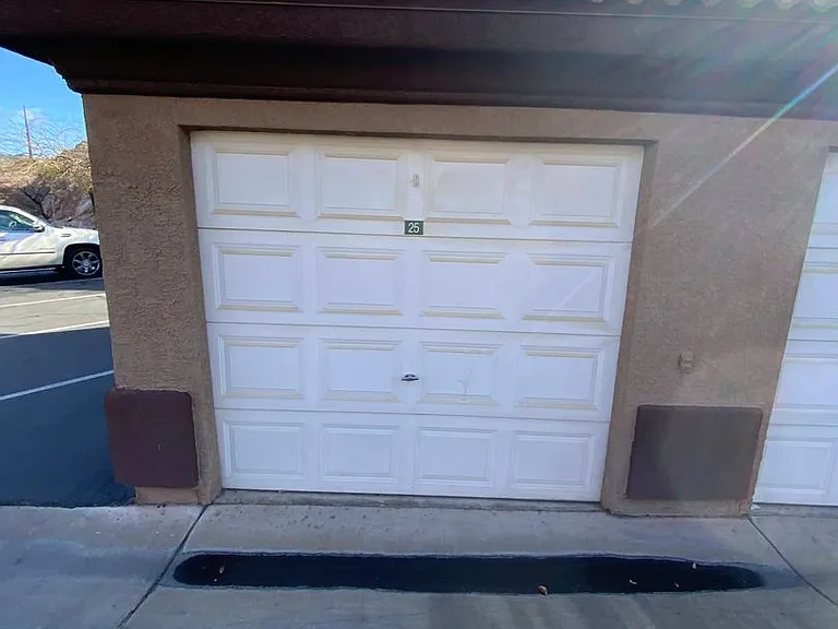 231 W Horizon Ridge Pkwy #1421 — Photo 17