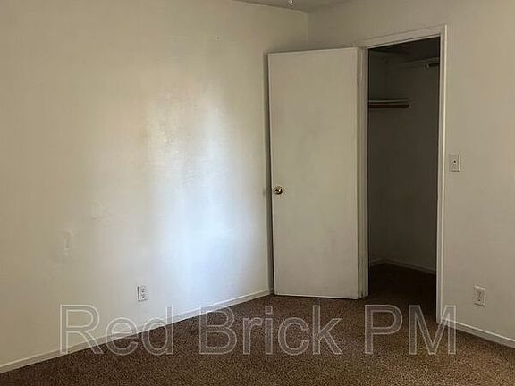 4th image of 1700 Conestoga Dr APT B