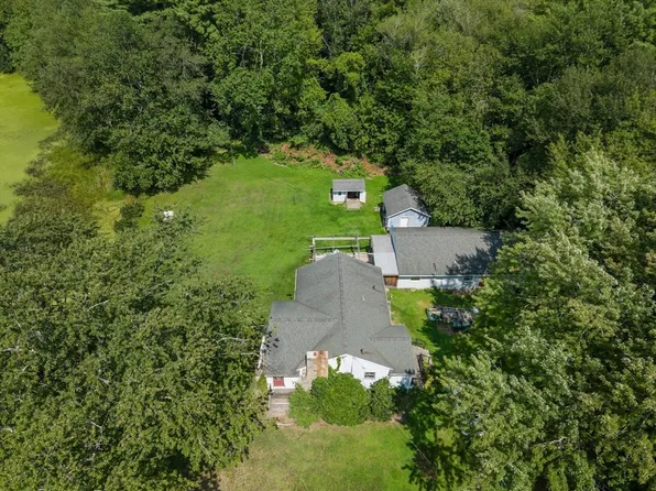 138 Sutton Ave, Oxford, MA 01540