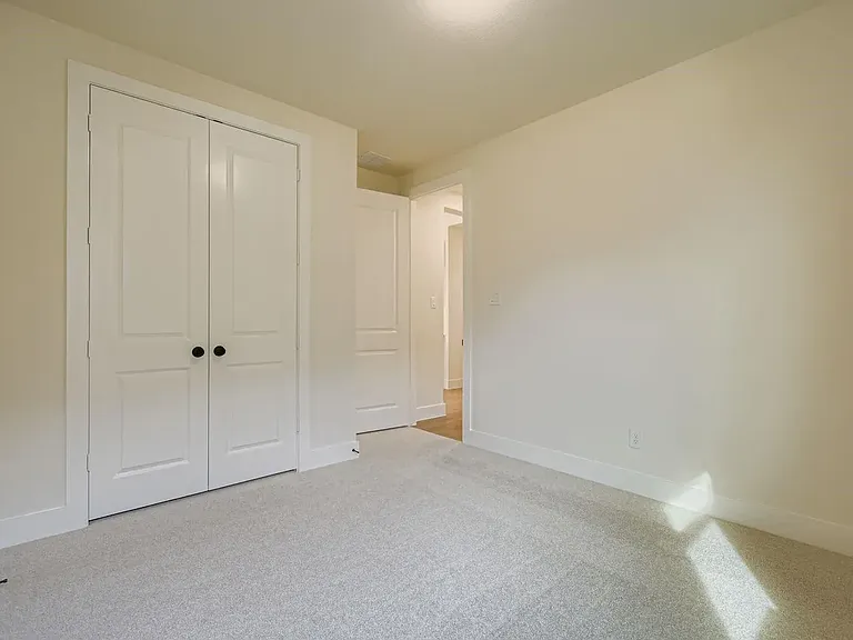 838 Stone Grove Rd — Photo 11