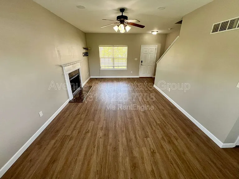 35 Spring Borough Ct — Photo 4