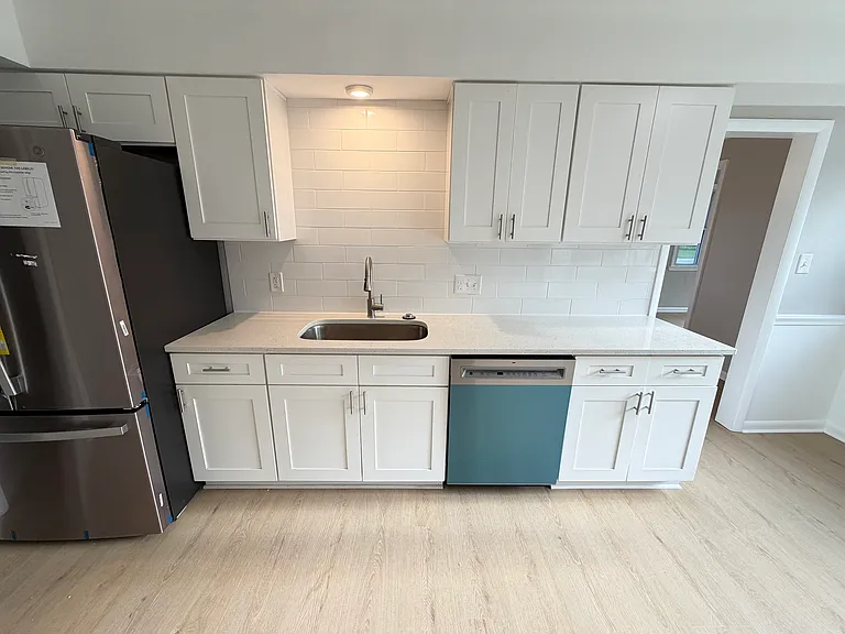 21830 Kipling Ave — Photo 14