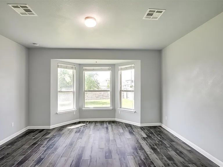 2723 Enza Ct — Photo 16