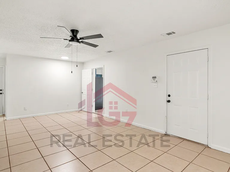 4112 Vassar Cir — Photo 6