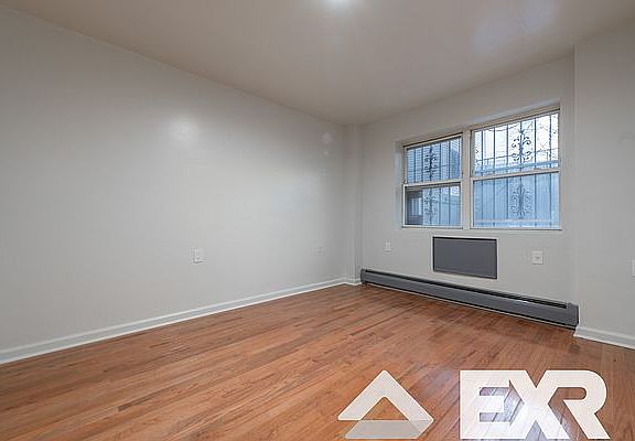 2nd image of 10 Buffalo Ave #5