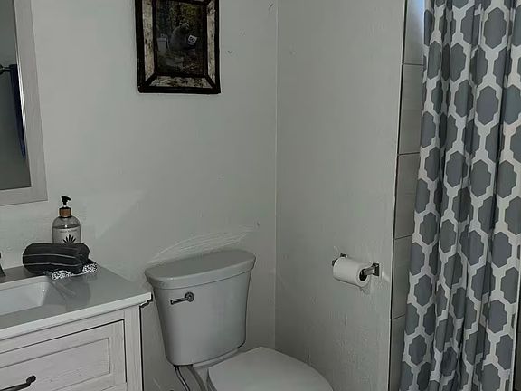 2nd image of 640 E Big Bear Blvd