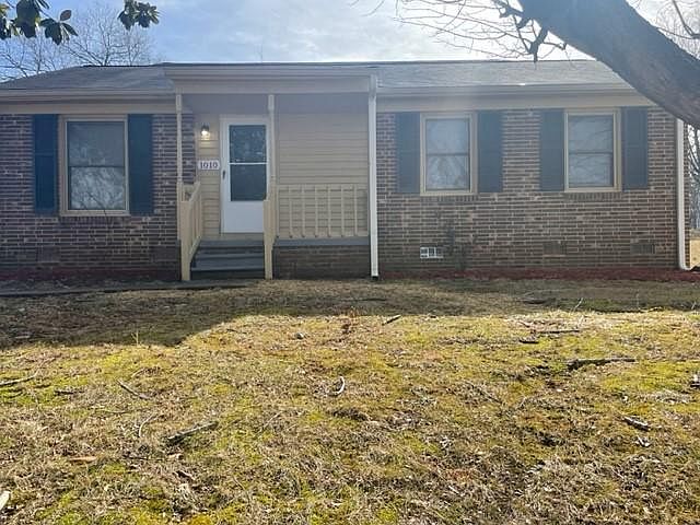1st image of 1010 Treadway Ct