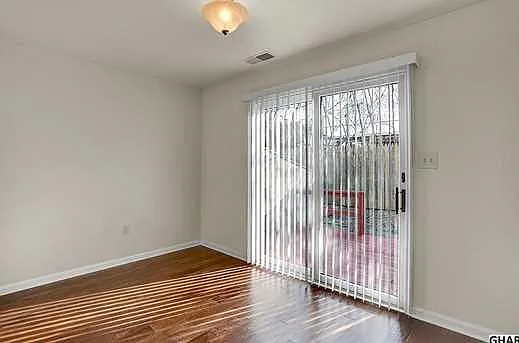 221 N Duke St #F — Photo 12