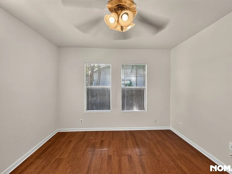 1534 Mardell St — Photo 20