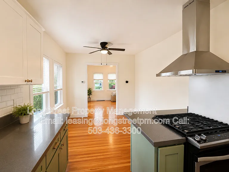 7935 SE Bybee Blvd — Photo 4