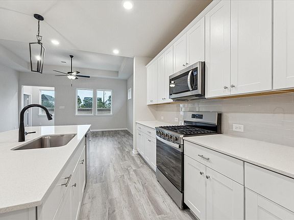 7th image of this home