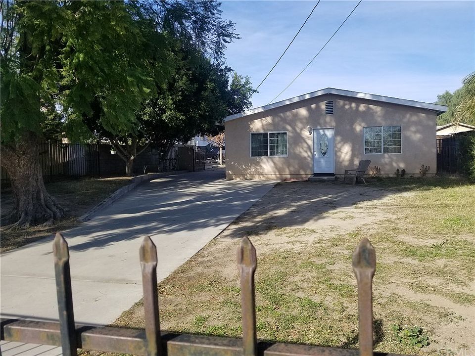 1st image of 2442 W 3rd Ave
