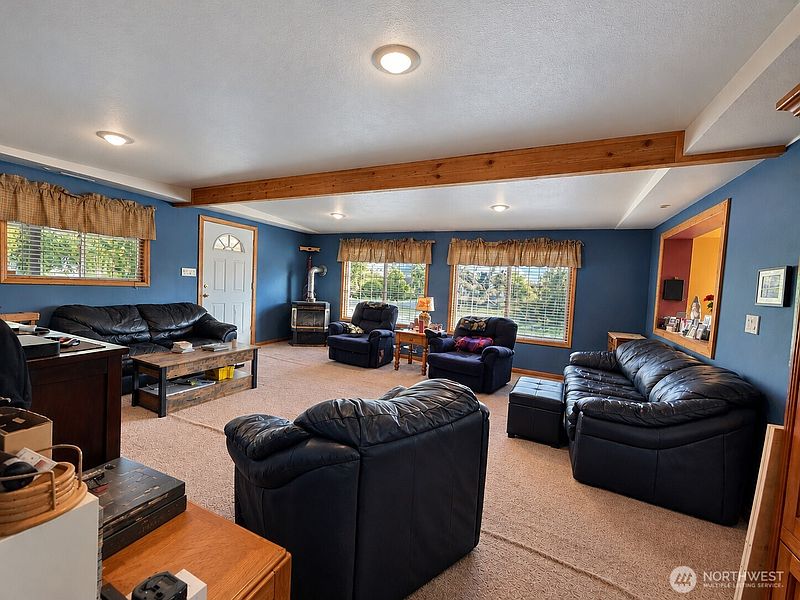 5th image of 3076 Harris Road SE