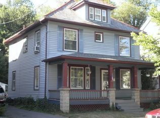 824 Scott St, Stroudsburg, PA 18360