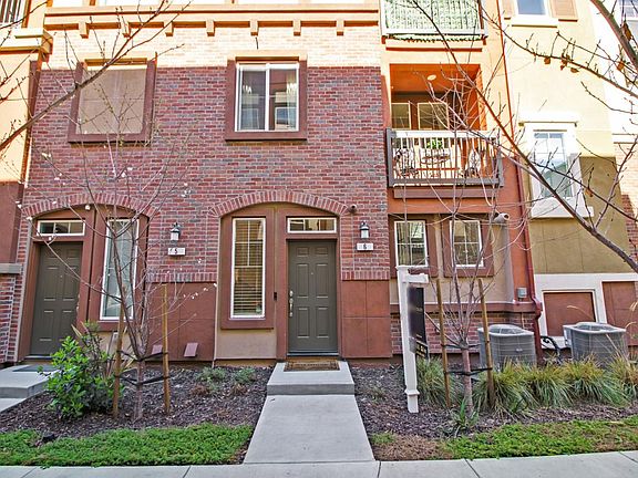 2nd image of 1023 Abruzzo Ln Unit 6