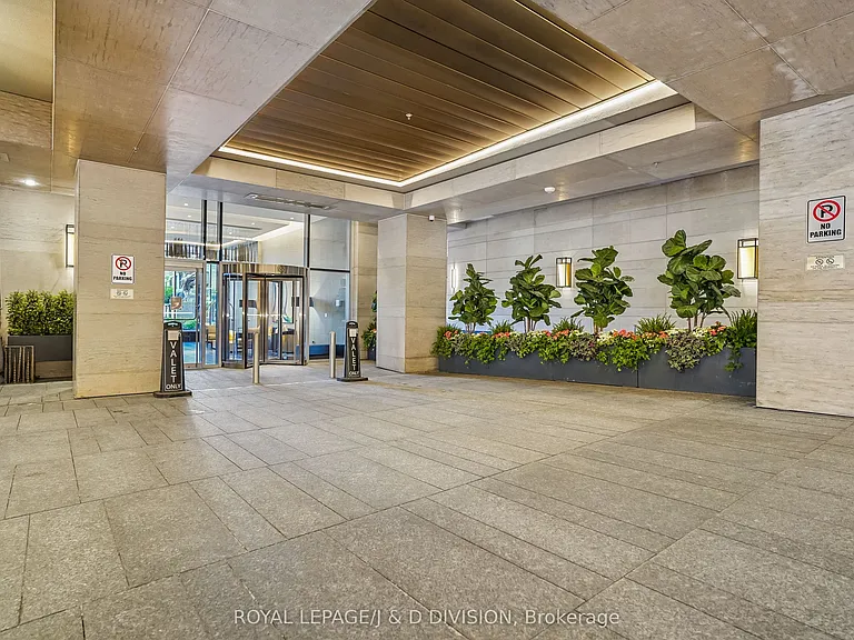 188 Cumberland St #1705 — Photo 14
