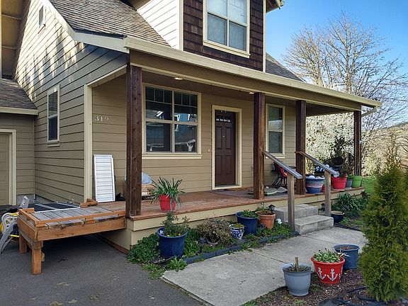 4th image of 319 SE Sheridan Rd
