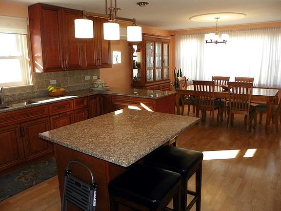 4th image of 10516 S Karlov Ave