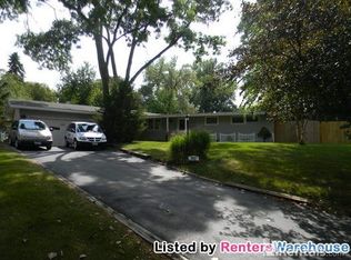 182 Ridgeview Dr E, Wayzata, MN 55391