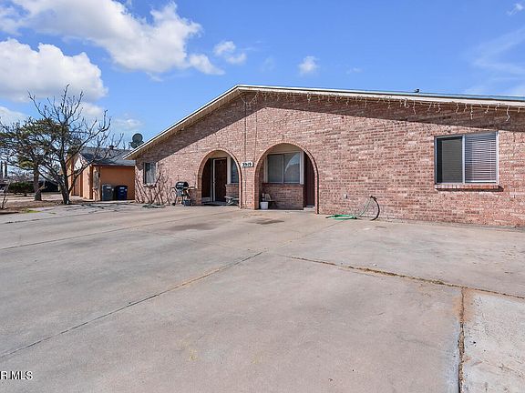 2nd image of 2919 Beachcomber Dr #A & B