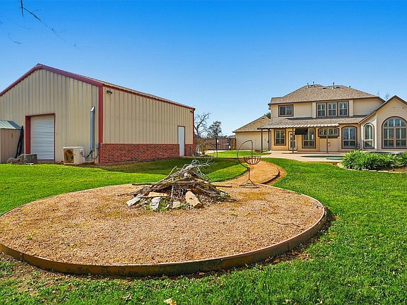 3rd image of 3602 River Bend Dr