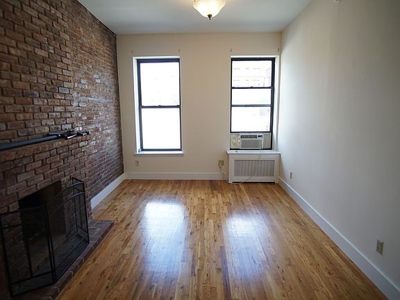 4th image of 121 W 75th St Penthouse 5R