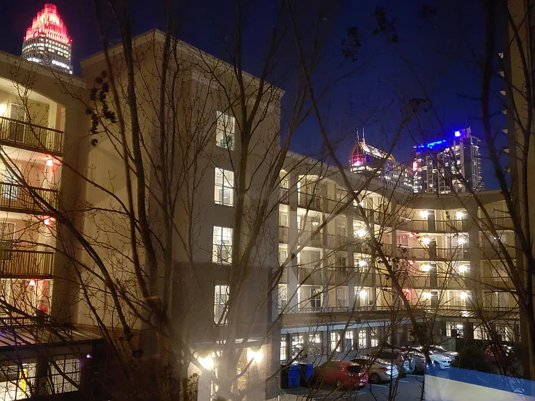 415 W 7th St #F — Photo 16
