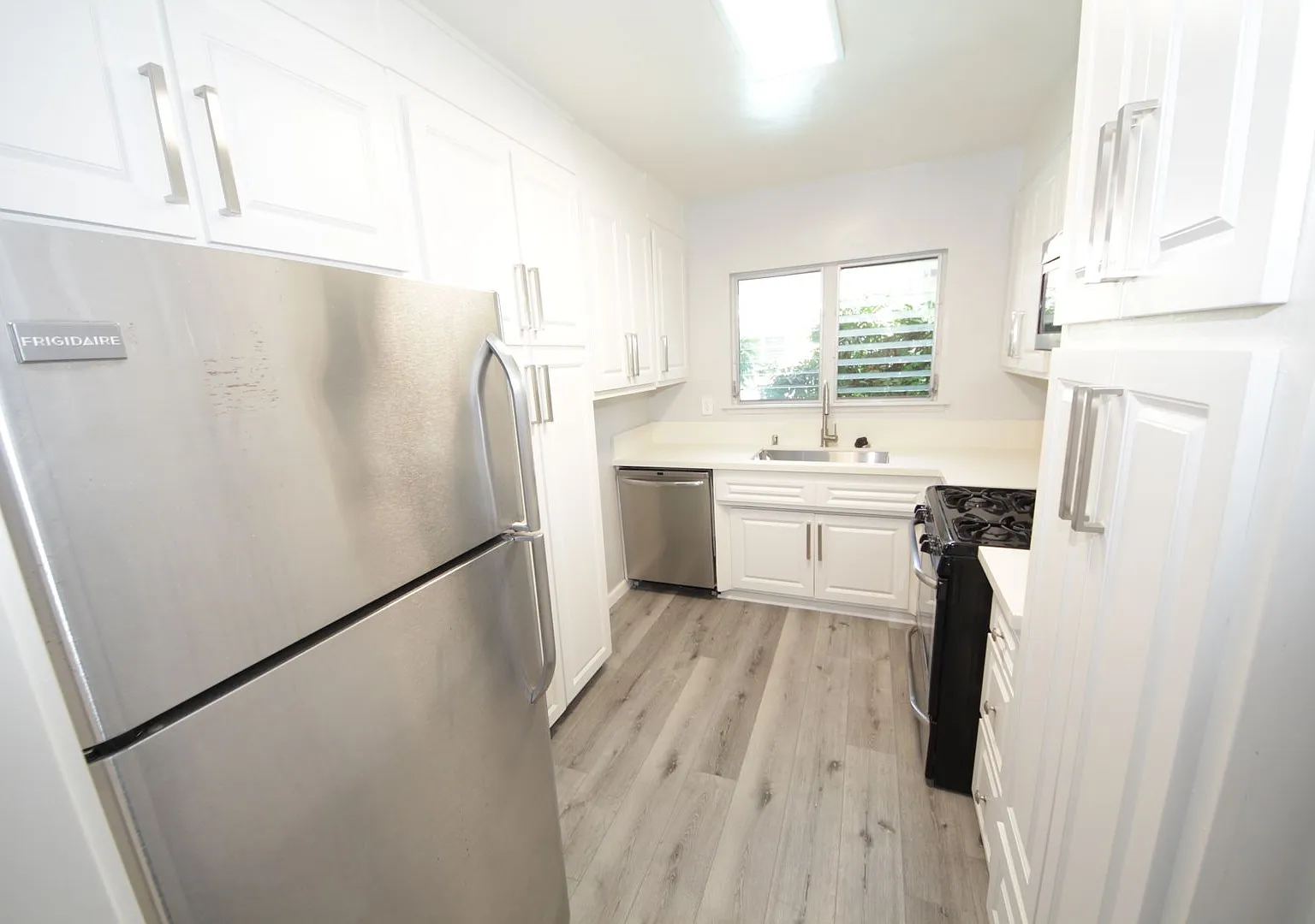 The Royalton Apartments — Photo 1