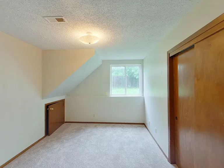 1730 S Beech Ct — Photo 10
