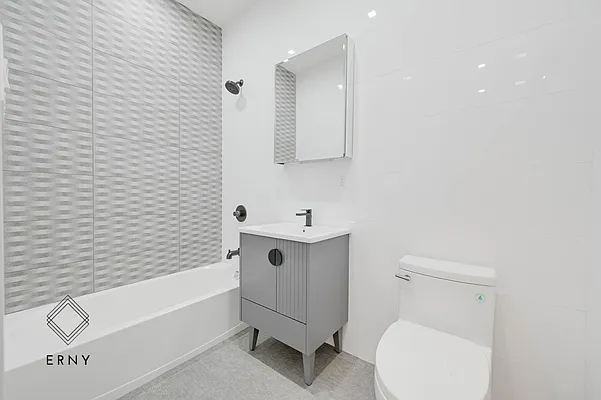 Rented by ERNY LLC | media 6