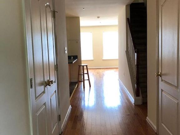 3rd image of 238 Hidden Dr