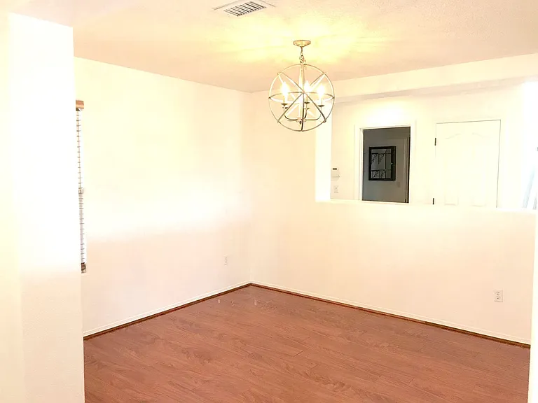 3612 Clear Creek Rd NE — Photo 11
