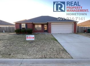 14902 Parkway Meadows Dr, Alexander, AR 72002