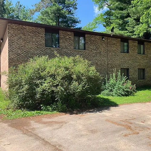 692 Park Ave Photo 1