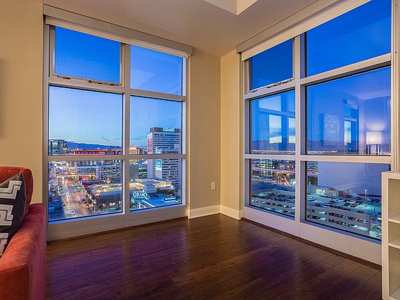 3rd image of 150 N Las Vegas Blvd #1705