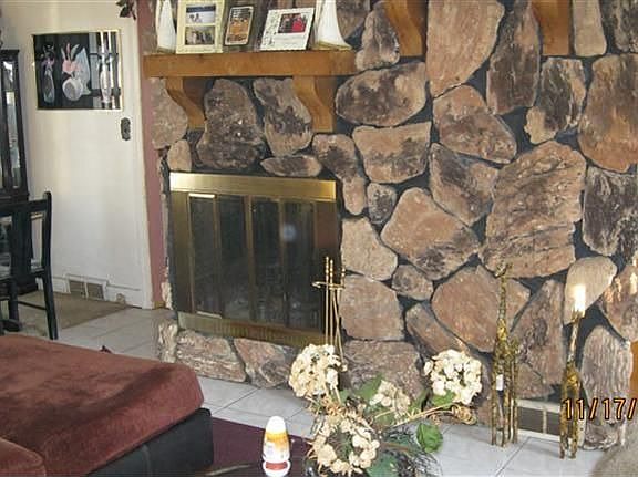 5th image of 32 Maryland Dr