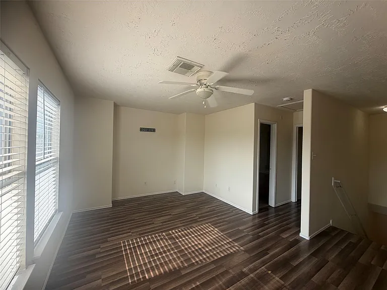 21219 Grand Linden Ct — Photo 9