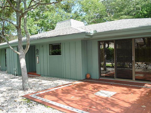 4th image of 10129 Leisure Ln N
