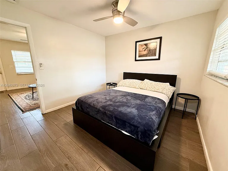 1415 SW 1st St #6 — Photo 7