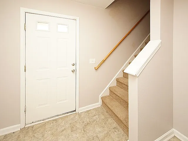 1218 Vistiana Dr — Photo 4