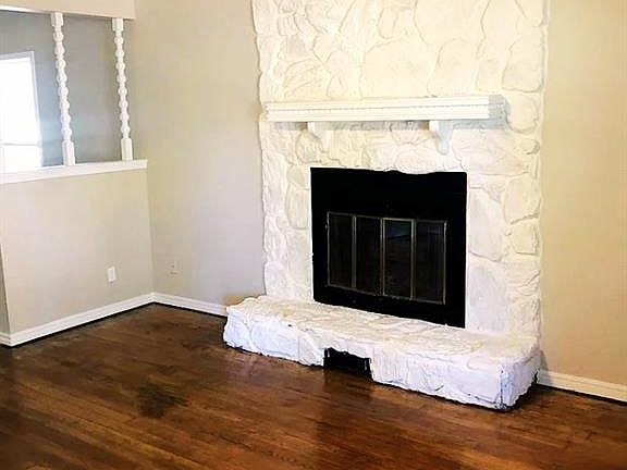 3rd image of 402 S 8th St