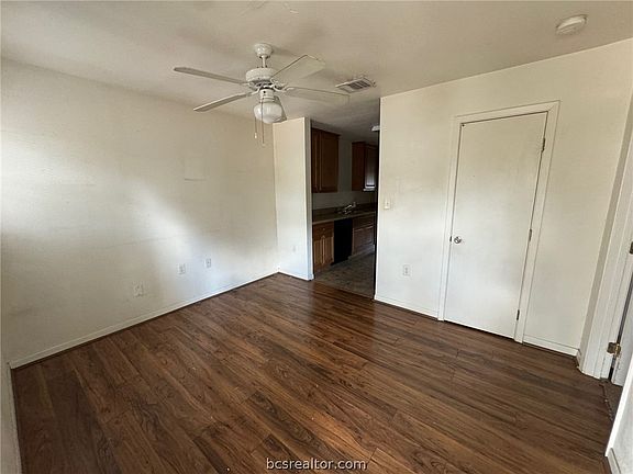 3rd image of 1710 Echols St APT 3