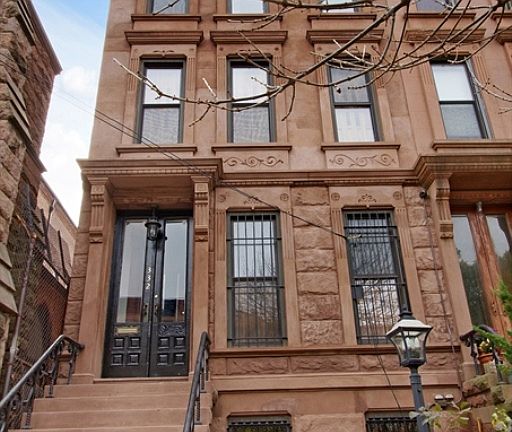 3rd image of 332 Macdonough St #1