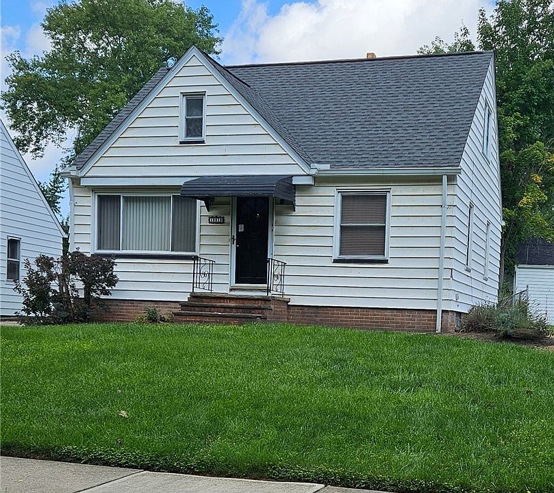 1st image of 19919 Maple Heights Blvd