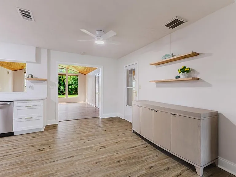 1310 La Faunce Way — Photo 13