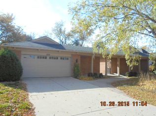 4055 Bordeaux Drive, Northbrook, IL 60062