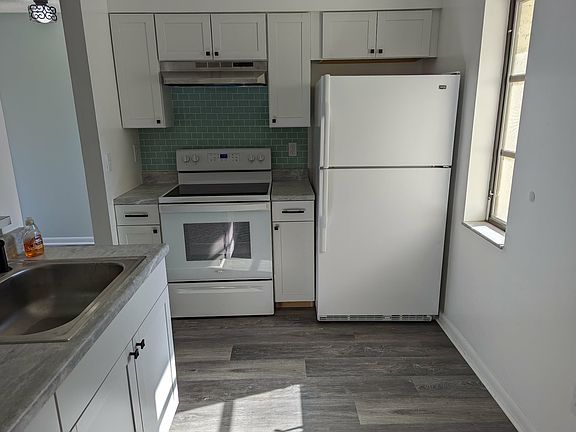 3rd image of 600 Domenico Cir Unit E7