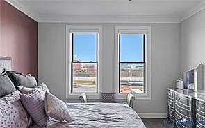 444 W 6th St — Photo 15
